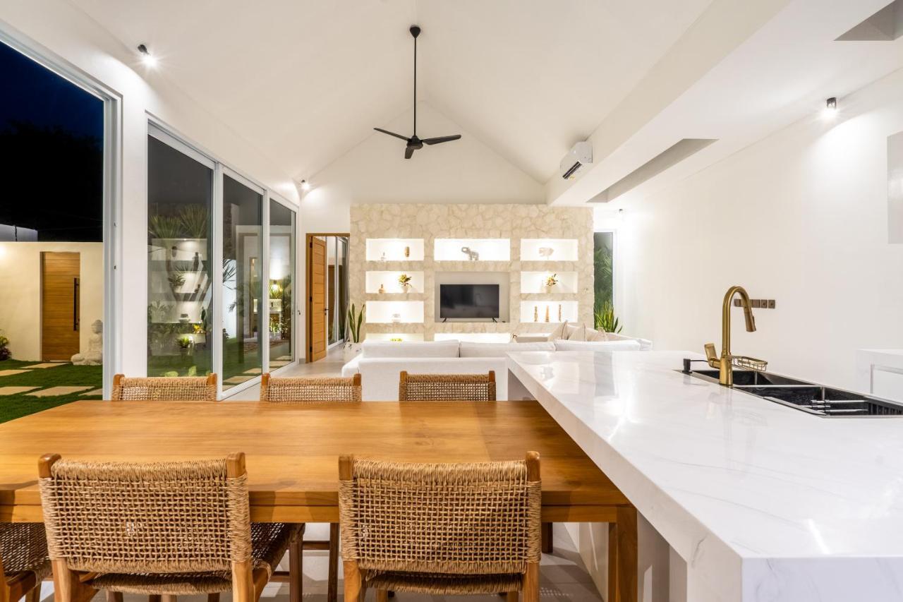 Casa Blanca Villa By Betterplace Uluwatu Kültér fotó